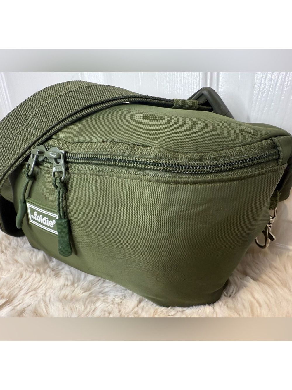 FOLDIE CROSSBODY BAG UNISEX ANTI-THEFT RFID PACK.